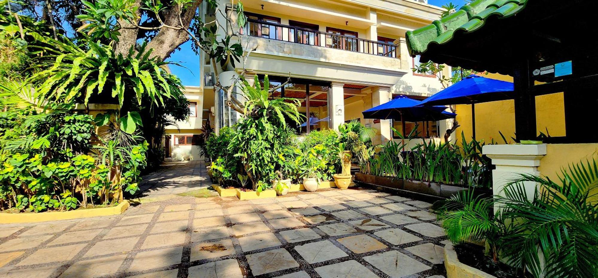 Bali Emerald Apartments Sanur Extérieur photo